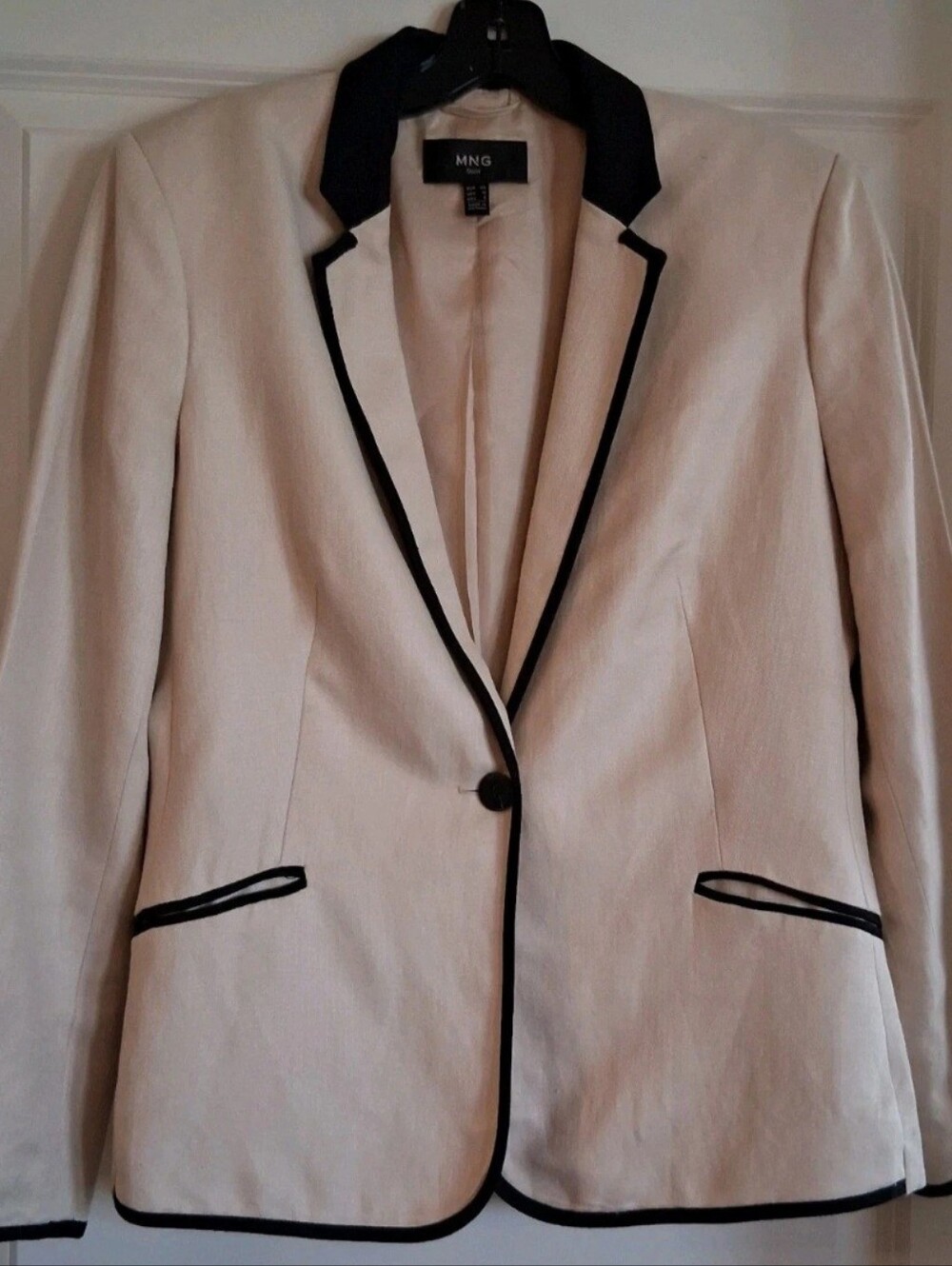 MNGMangoWomen's Cream Blazer Suit Jacket Black Trim Lined Single Button Size 10